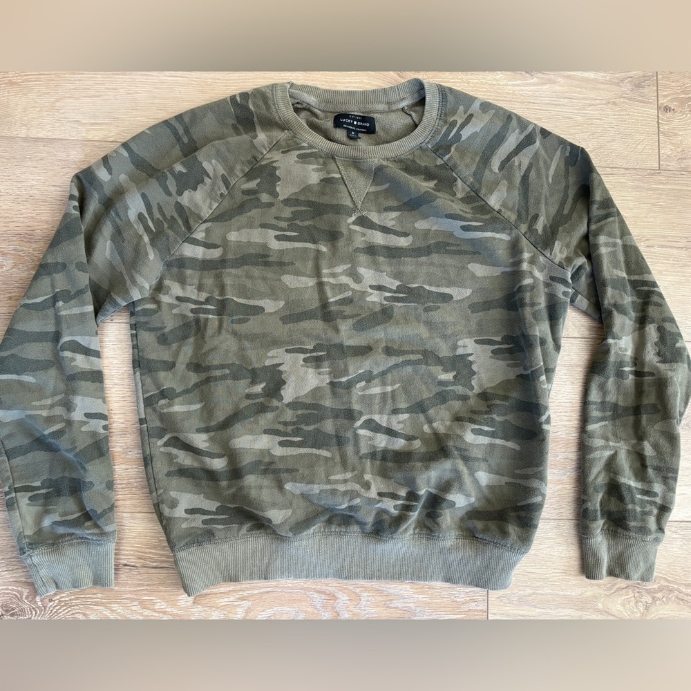 Lucky Brand Green Camo Sweatshirt SZ Medium
